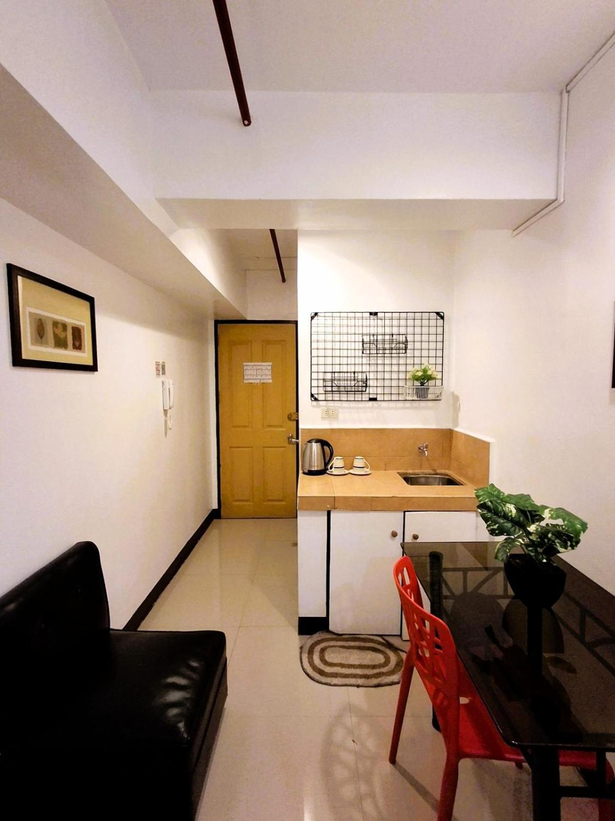 Makati Poblacion Hotel Mandaluyong Εξωτερικό φωτογραφία